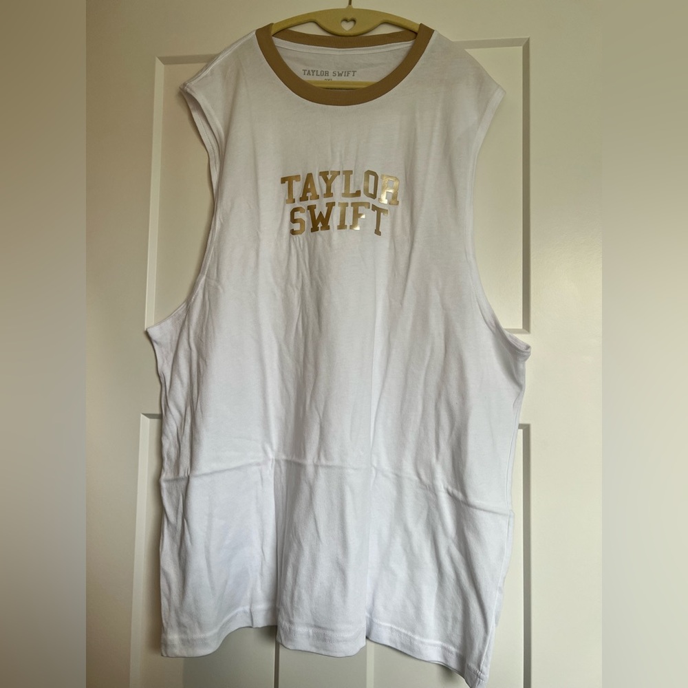 Taylor Swift 2X muscle tank BNWOT